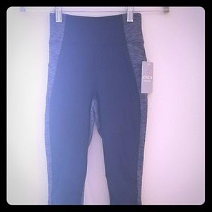 Athleta Hybrid Leggings xs